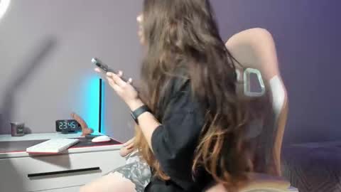 Snapshot of beriesniks chatting on 09.27.25 BeriesNiks online show from 09.27.25