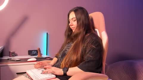 Snapshot of beriesniks chatting on 11.01.25 BeriesNiks online show from 11.01.25