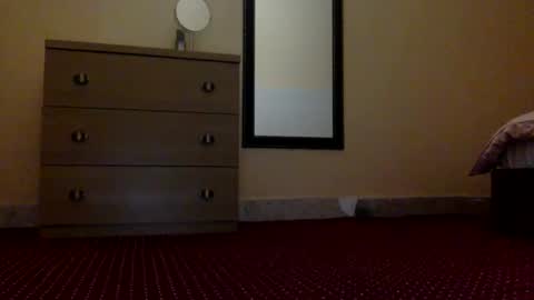 tixxie  online show from 03.08.25