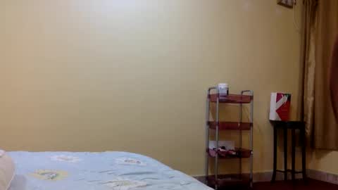 tixxie  online show from 10.14.25