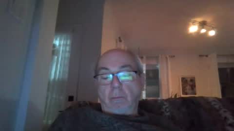 bernard1102 online show from 01.08.25