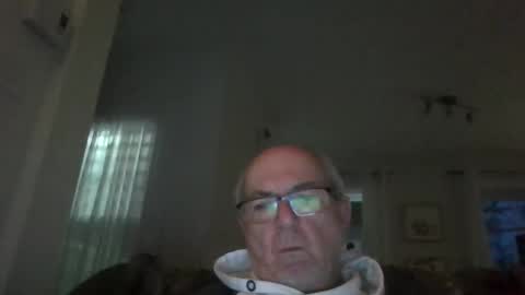 bernard1102 online show from 03.06.25