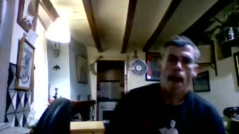Snapshot of bernatoxic chatting on 02.08.26 Berni SUAVE online show from 02.08.26