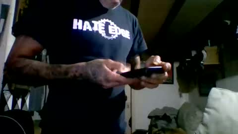 Snapshot of bernatoxic chatting on 05.06.26 Berni SUAVE online show from 05.06.26