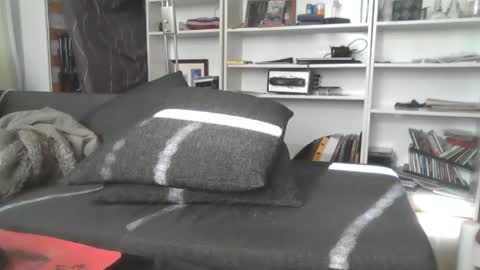 Snapshot of berra3232 chatting on 10.11.25 berra online show from 10.11.25