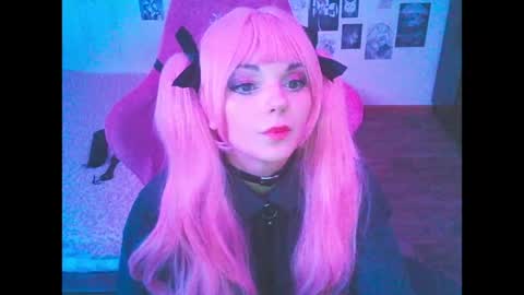 BerrieKitten online show from 04.13.26