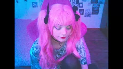 BerrieKitten online show from 05.17.26