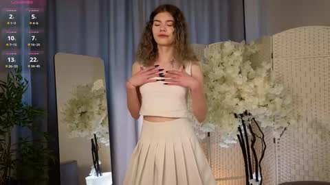 Aurora online show from 09.10.25