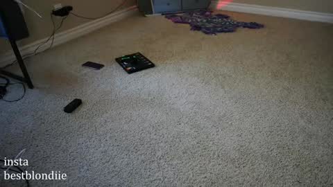 Chloe Next stream on Friday online show from 02.02.25