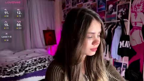 Snapshot of bestie_me chatting on 09.12.25 Emily  Stream every day  online show from 09.12.25