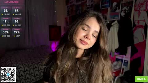 Snapshot of bestie_me chatting on 10.13.25 Emily  Stream every day  online show from 10.13.25