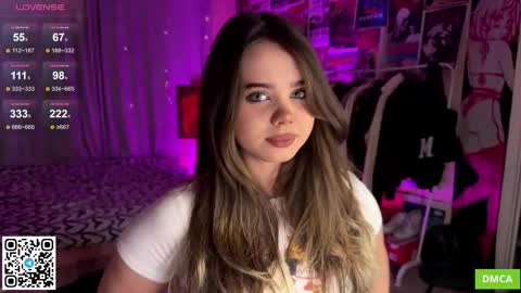 Snapshot of bestie_me chatting on 10.18.25 Emily  Stream every day  online show from 10.18.25
