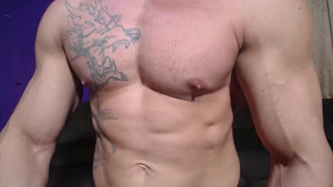 Snapshot of bestmuscle chatting on 02.05.25 bestmuscle online show from 02.05.25