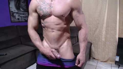 Snapshot of bestmuscle chatting on 02.09.25 bestmuscle online show from 02.09.25