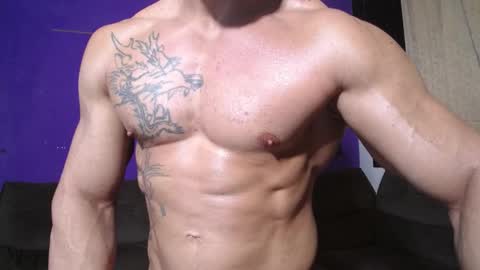 Snapshot of bestmuscle chatting on 02.26.25 bestmuscle online show from 02.26.25