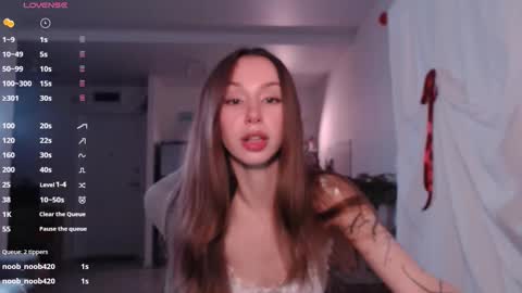 Snapshot of bestzoeyever chatting on 12.24.24 Zo online show from 12.24.24