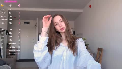 Snapshot of bestzoeyever chatting on 02.20.25 Zo online show from 02.20.25