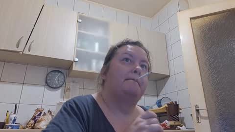 bethnorth online show from 09.23.25