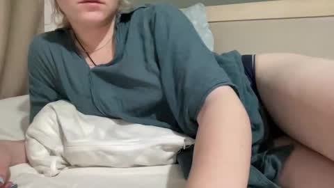 Snapshot of betteketty chatting on 11.03.25 Bette online show from 11.03.25