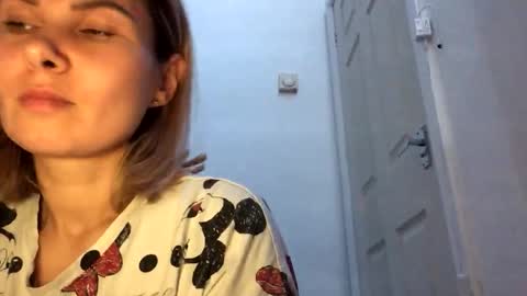 betty199175798 online show from 10.21.25