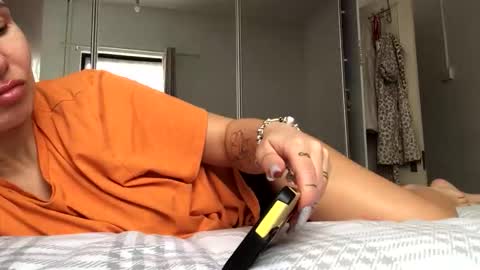 betty199175798 online show from 12.16.25