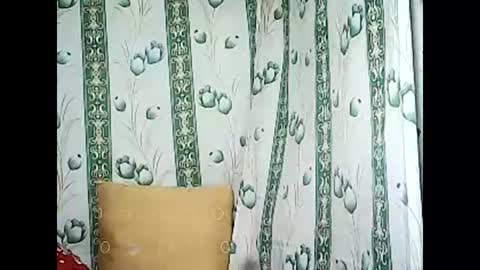 betty_83 online show from 02.04.25