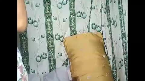 betty_83 online show from 02.11.25