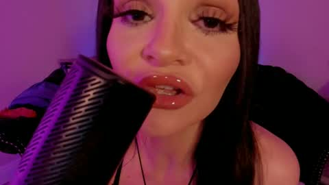 NatashaxoBangs online show from 03.03.25