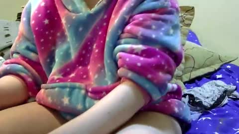 Snapshot of bety25 chatting on 03.01.25 bety25 online show from 03.01.25