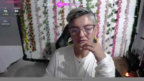 Snapshot of bety_cum3 chatting on 12.04.24 bibiana online show from 12.04.24