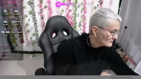 Snapshot of bety_cum3 chatting on 01.03.25 bibiana online show from 01.03.25