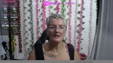 Snapshot of bety_cum3 chatting on 01.15.25 bibiana online show from 01.15.25