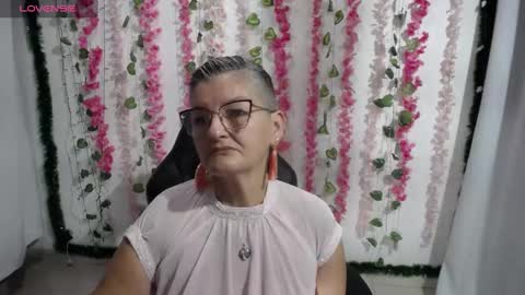 Snapshot of bety_cum3 chatting on 02.07.25 bibiana online show from 02.07.25