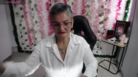 Snapshot of bety_cum3 chatting on 03.03.25 bibiana online show from 03.03.25