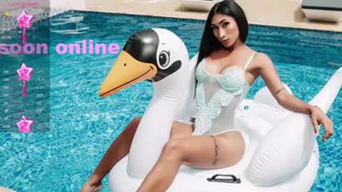Nicolle Aviles online show from 12.17.24
