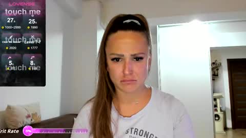 Snapshot of beyoncedoll chatting on 09.17.25 BeyonceDoll Twitter DollBeyonce online show from 09.17.25