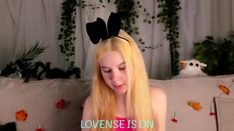 Eliz online show from 10.21.25