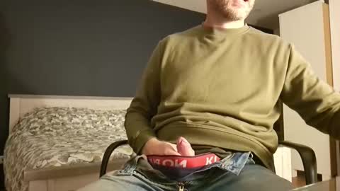 My name is David and if you like public exhibitions you wont be disappointed with me LoL - My favorite vibes is 44  online show from 01.20.25