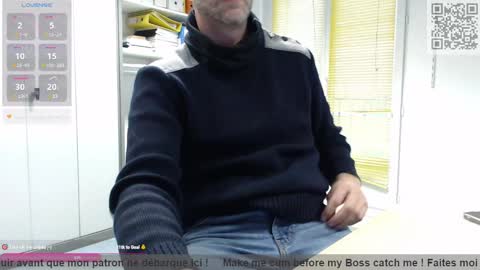 My name is David and if you like public exhibitions you wont be disappointed with me LoL - My favorite vibes is 44  online show from 01.29.25