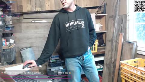 My name is David and if you like public exhibitions you wont be disappointed with me LoL - My favorite vibes is 44  online show from 02.11.25