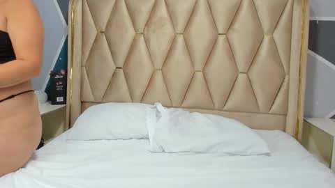 Snapshot of bianca_and_alex69 chatting on 01.15.26 BIANCA Y ALEX online show from 01.15.26