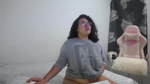 Bianca Tuesday to Sunday from 2am to 6am UTC-5 online show from 10.21.25