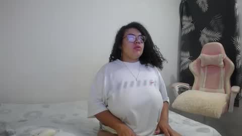 Bianca Tuesday to Sunday from 2am to 6am UTC-5 online show from 10.30.25