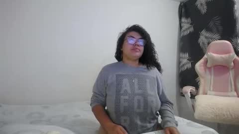 Bianca Tuesday to Sunday from 2am to 6am UTC-5 online show from 10.31.25