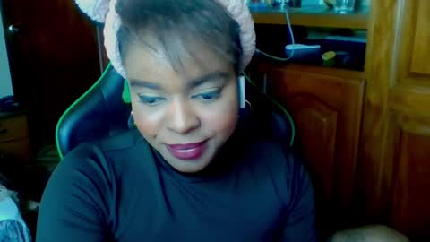 bianca ebony online show from 01.04.25