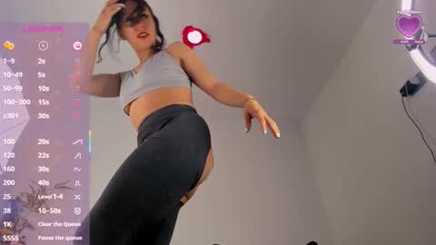 Snapshot of biancamirage1 chatting on 10.18.25 Bianca Mirage online show from 10.18.25