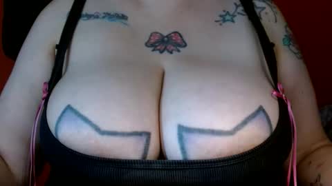 Snapshot of bianka_star_ chatting on 04.25.26 bianca online show from 04.25.26
