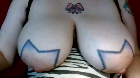 Snapshot of bianka_star_ chatting on 05.25.26 bianca online show from 05.25.26