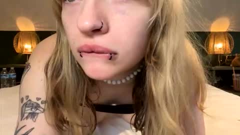 Ellie  online show from 02.15.26