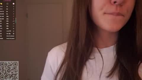 Snapshot of bibimusic chatting on 10.13.25 Ophelia online show from 10.13.25